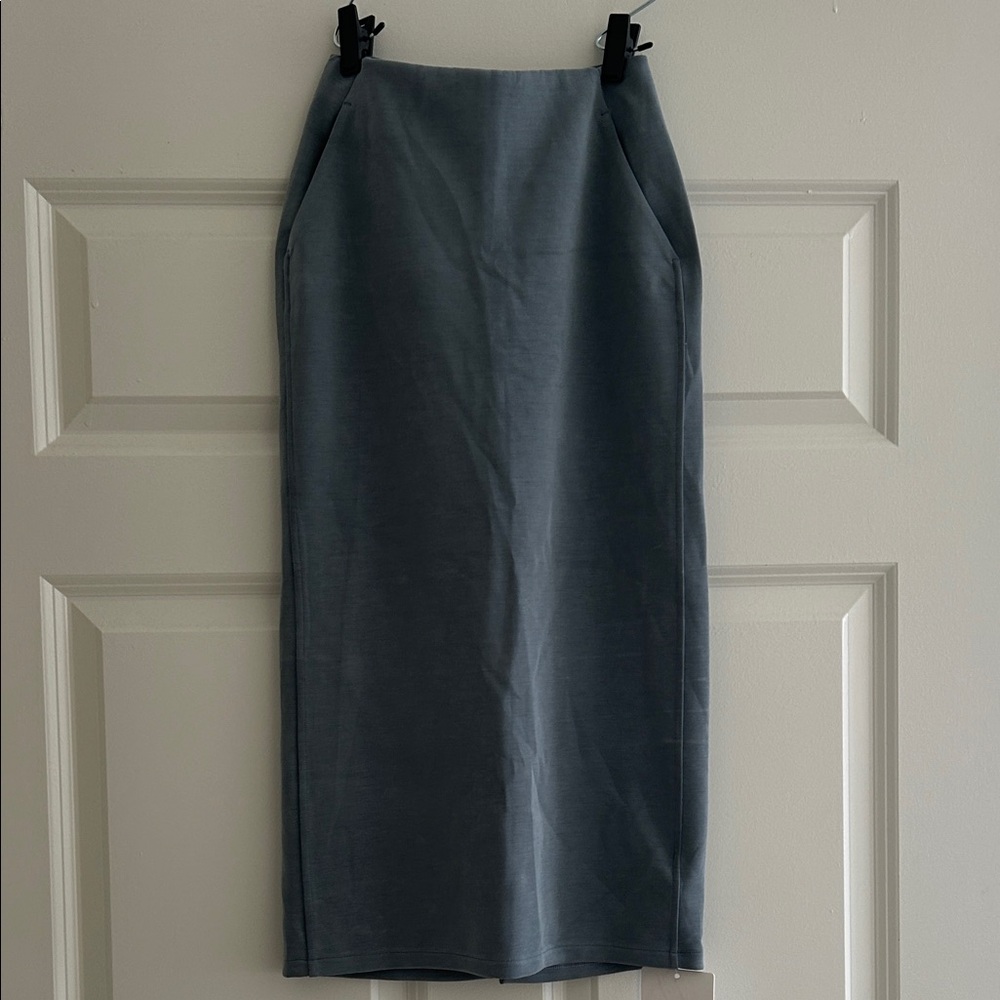 NWT! Lululemon Athletica Blue Midi Skirt
